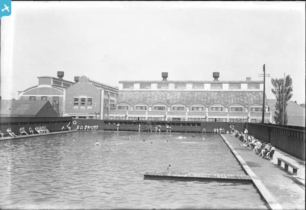 eaw015651 ENGLAND (1948). St Andrew's Dock Extension, Hessle Road ...